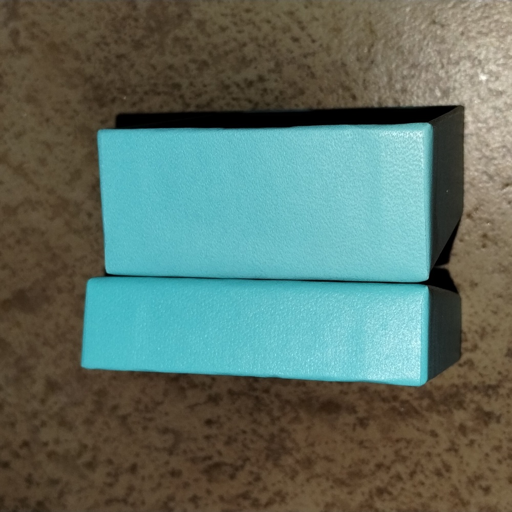 Tiffany Gift Set - Picture 13 of 15